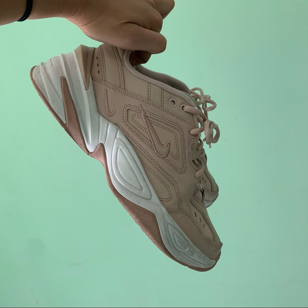 Nike Pink Teknos